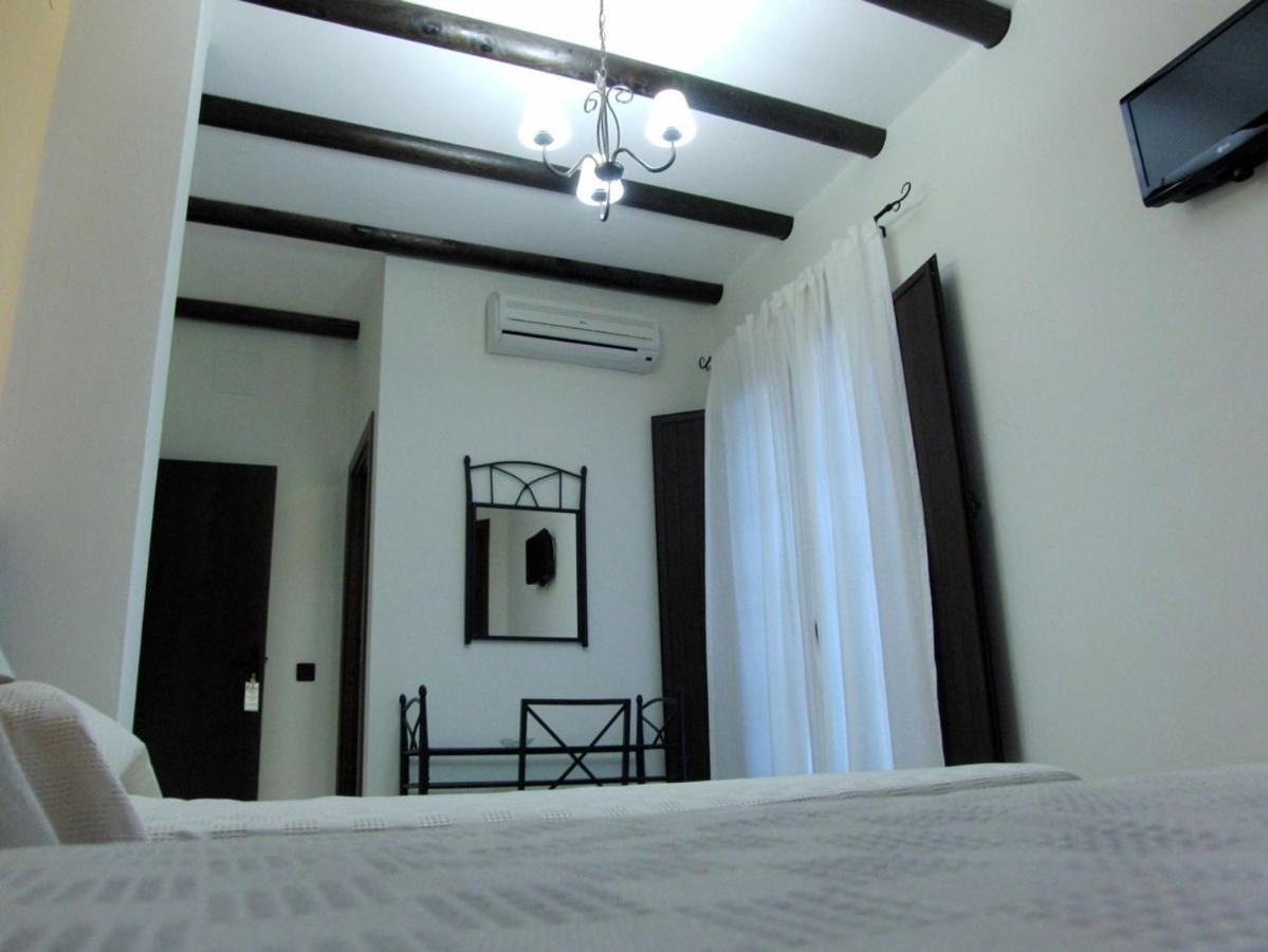 Hotel El Romeral Almadén de la Plata Camera foto